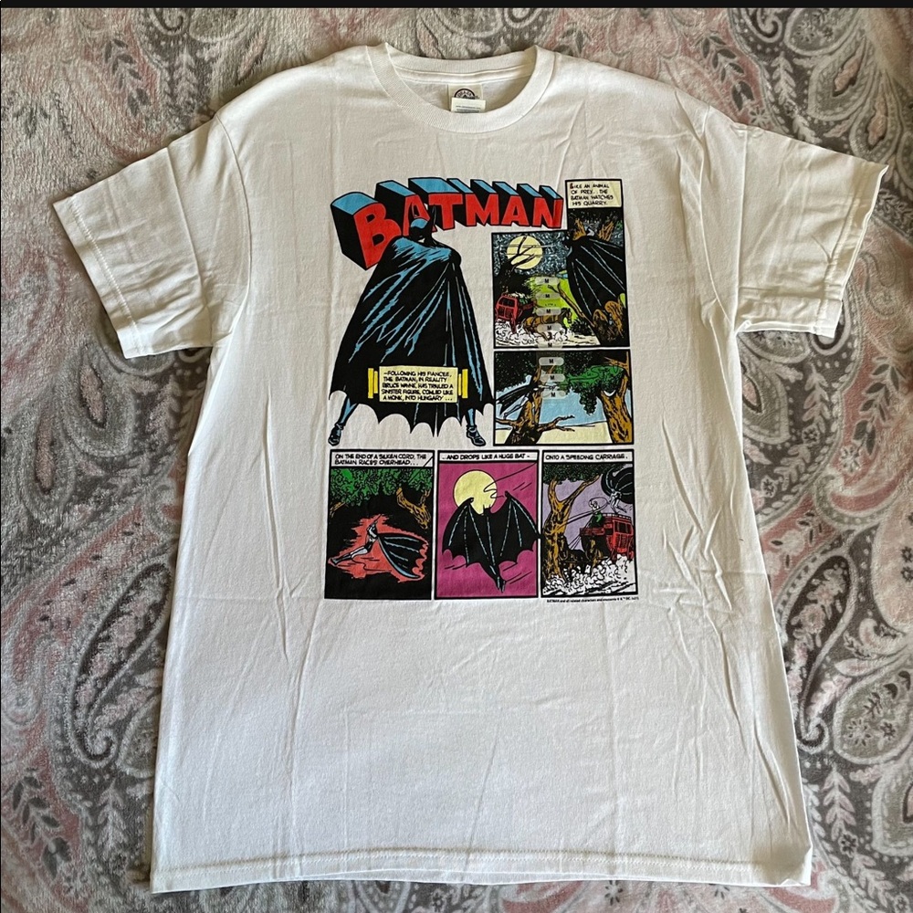 Vintage Style DC Comic BATMAN T-shirt